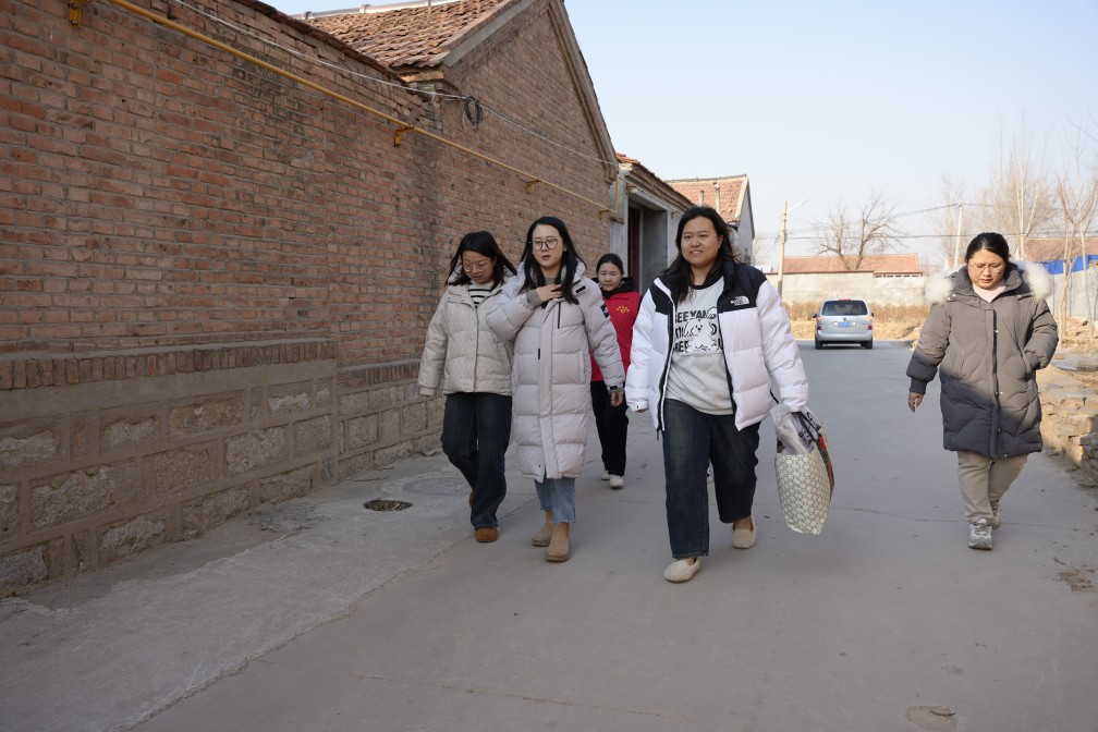 【長(zhǎng)田人·樂善行】長(zhǎng)伴計(jì)劃 情暖童心 同心護(hù)成長(zhǎng)——團(tuán)區(qū)委、長(zhǎng)田實(shí)業(yè)共同開展春節(jié)走訪慰問困境兒童活動(dòng)